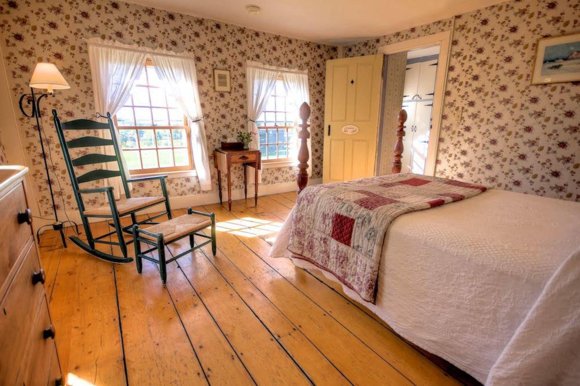Blueberry Hill Inn Brandon Bagian luar foto