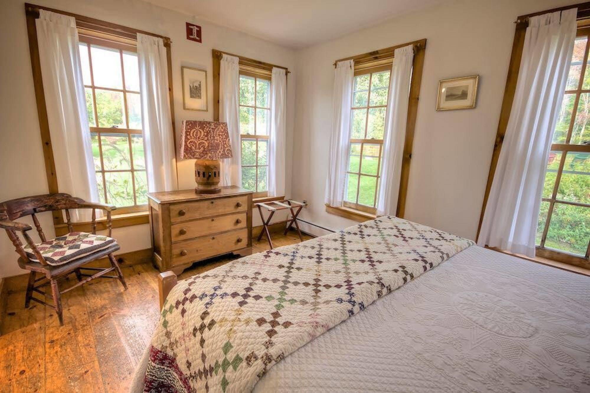 Blueberry Hill Inn Brandon Bagian luar foto