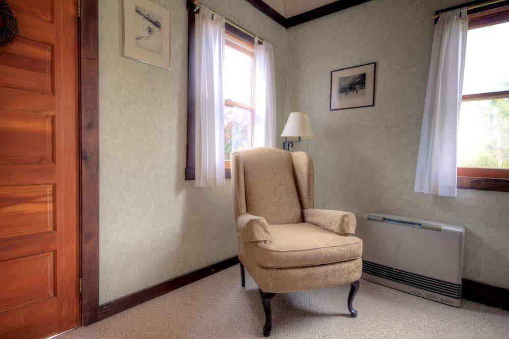 Blueberry Hill Inn Brandon Bagian luar foto